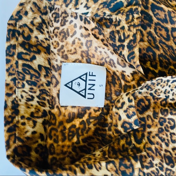 Unif Cold Shoulder oversized Button Down Blouse - Picture 5 of 8